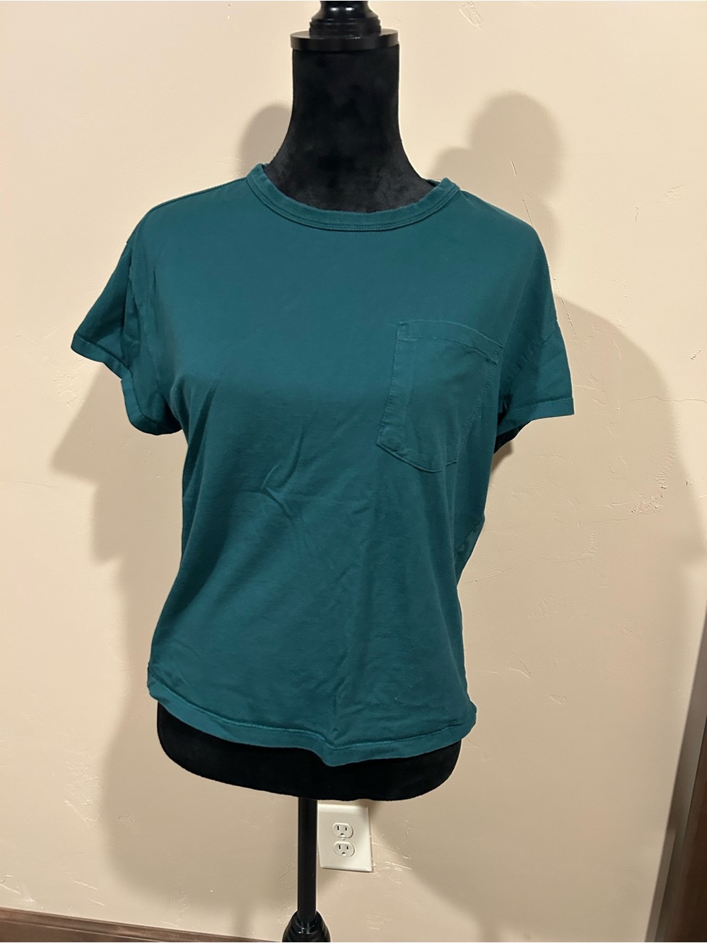 7 Diamonds Women's Short Sleeve Crewneck Pocket Tee in Teal Green